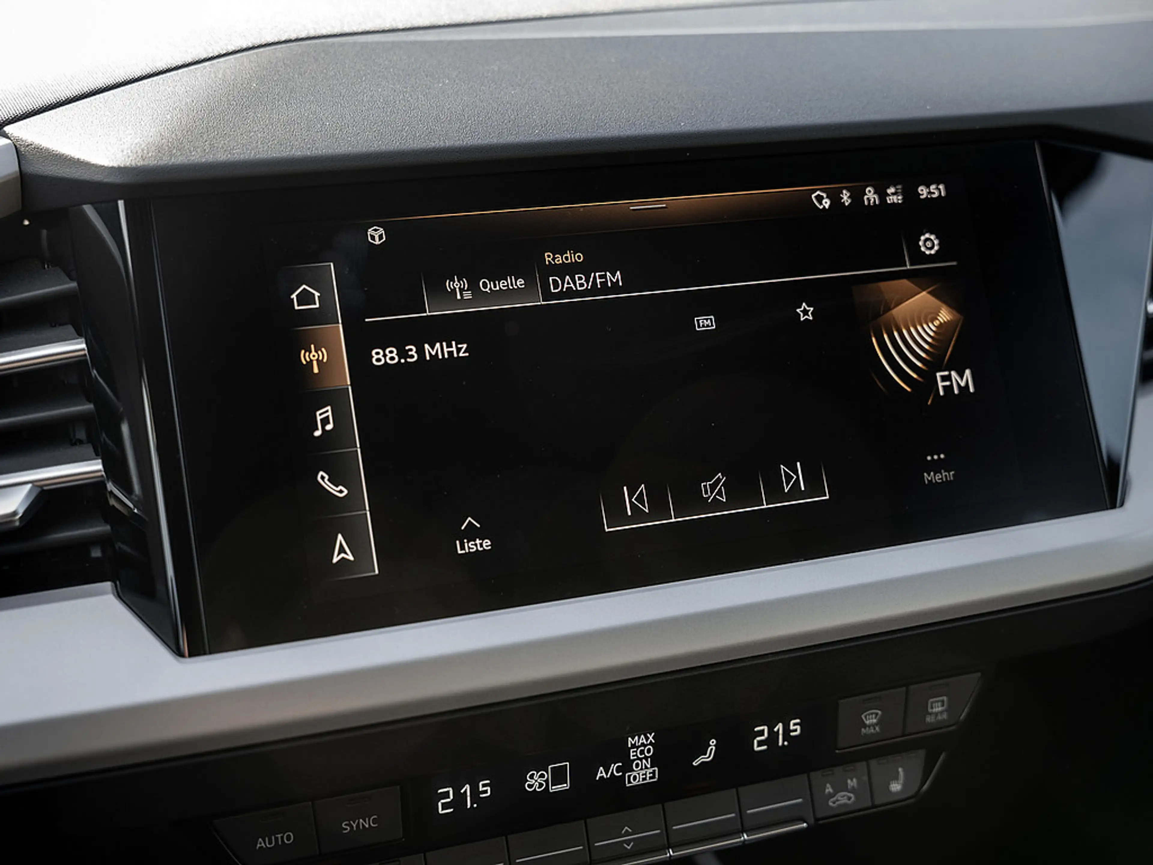 Audi Q4 e-tron 40 AHK PANO KAM LED SHZ PDC ACC — photo 8