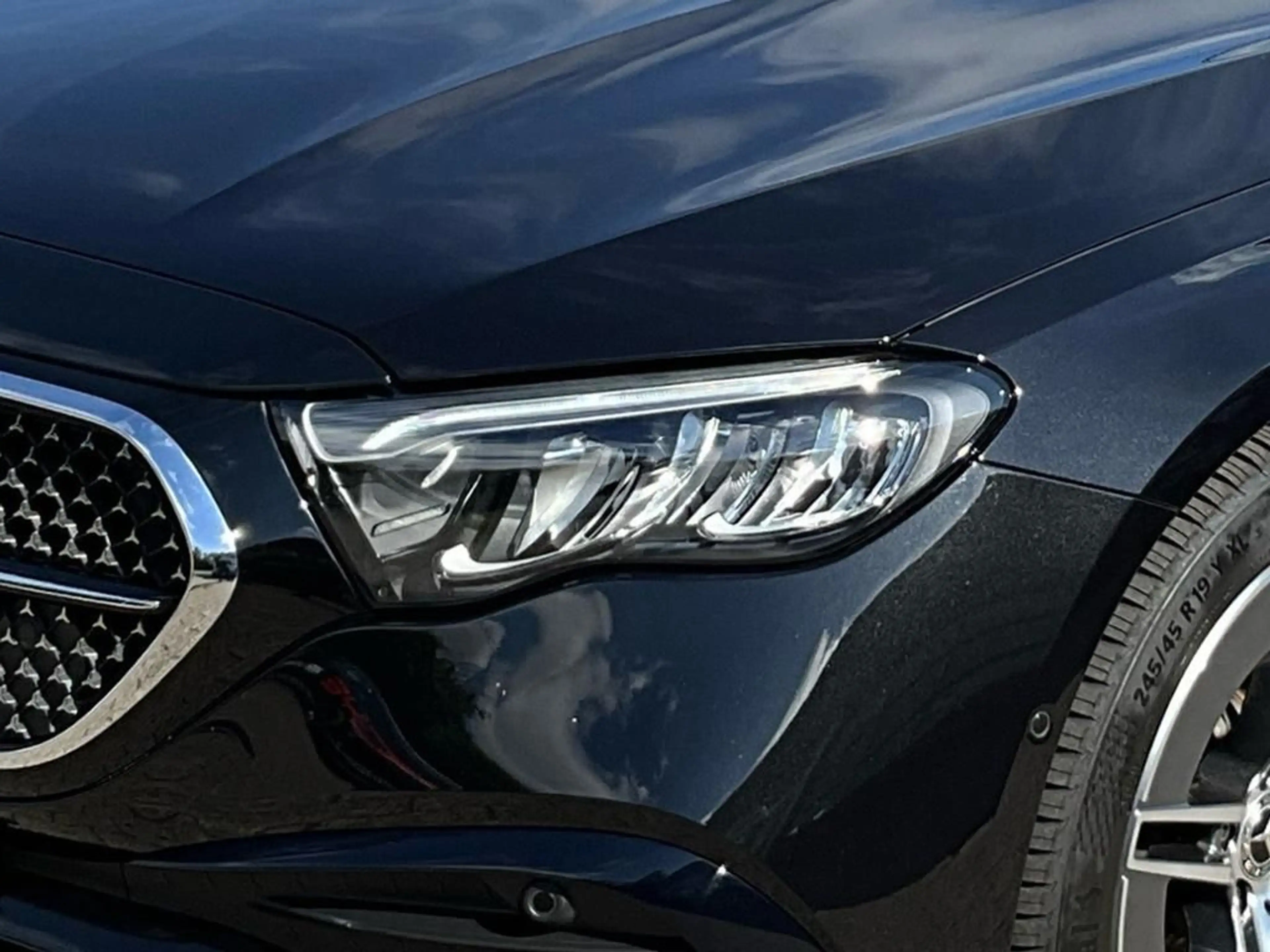 Mercedes-Benz E 220 d AMG T-Modell AHK AUT Kam. KlimaA LED LM — photo 8