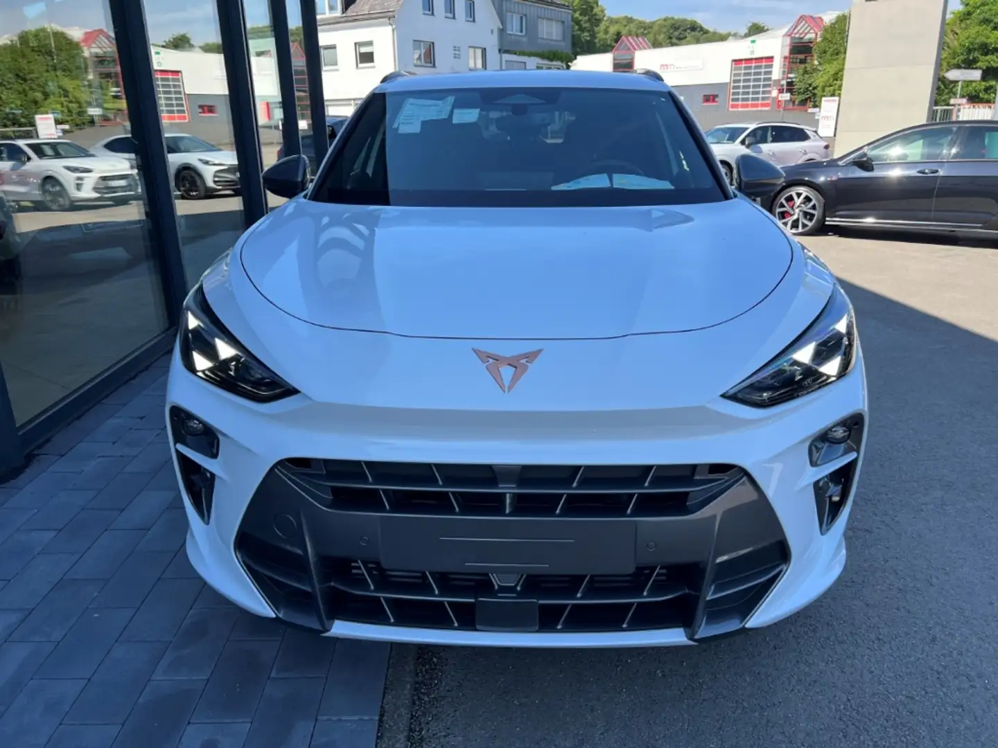 CUPRA Terramar VZ 2.0 TSI DSG 4Drive Sennh., Matrix Weiß - 2