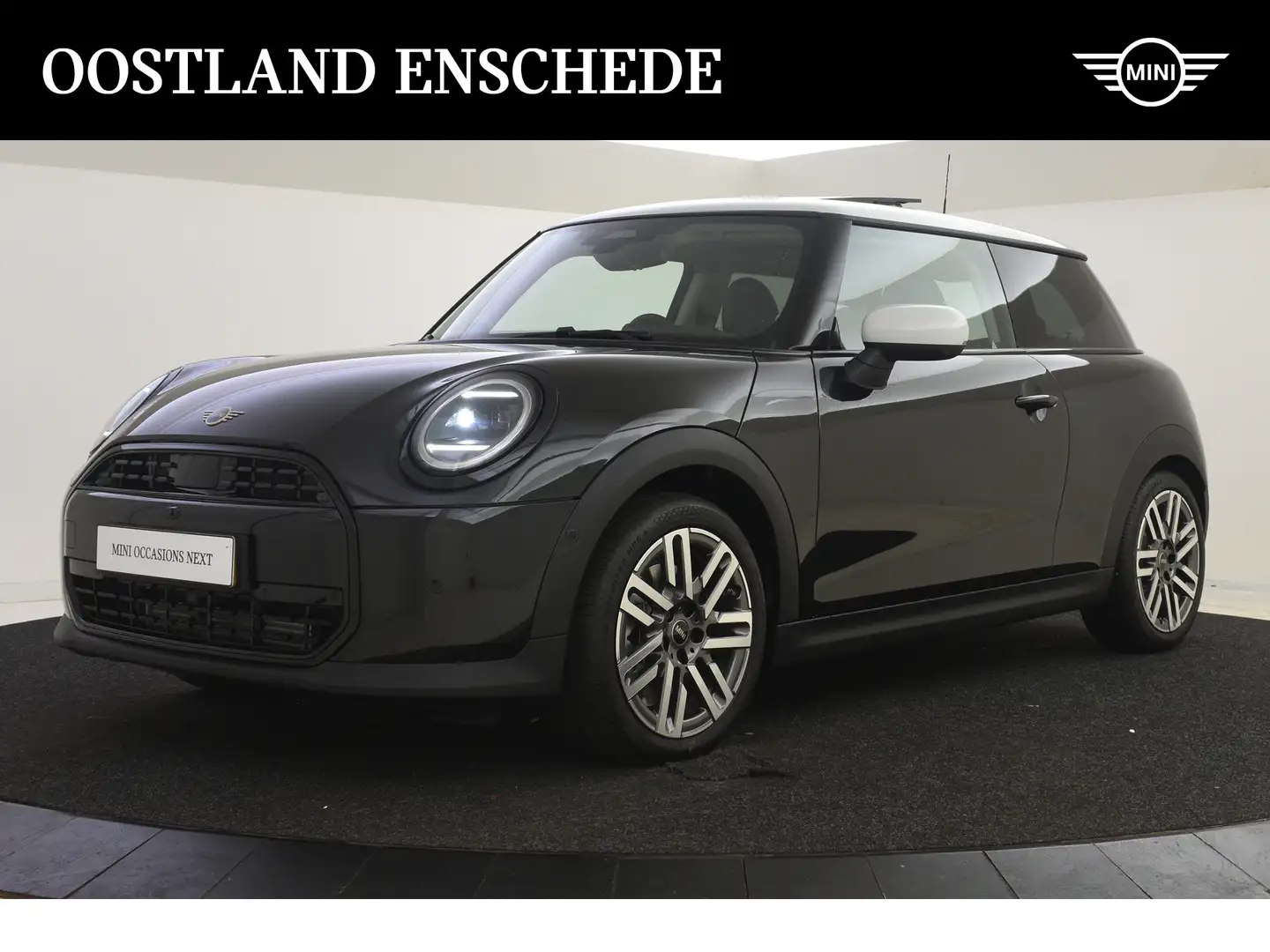 MINI Cooper C Hatchback Automaat / Classic / Pakket L / 17 inch Black - 1