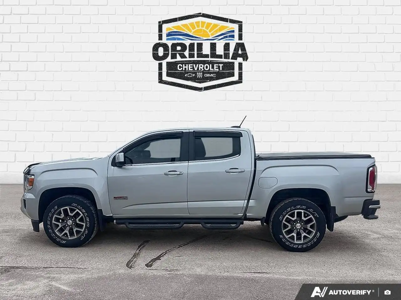 GMC Canyon photo GMC Canyon
