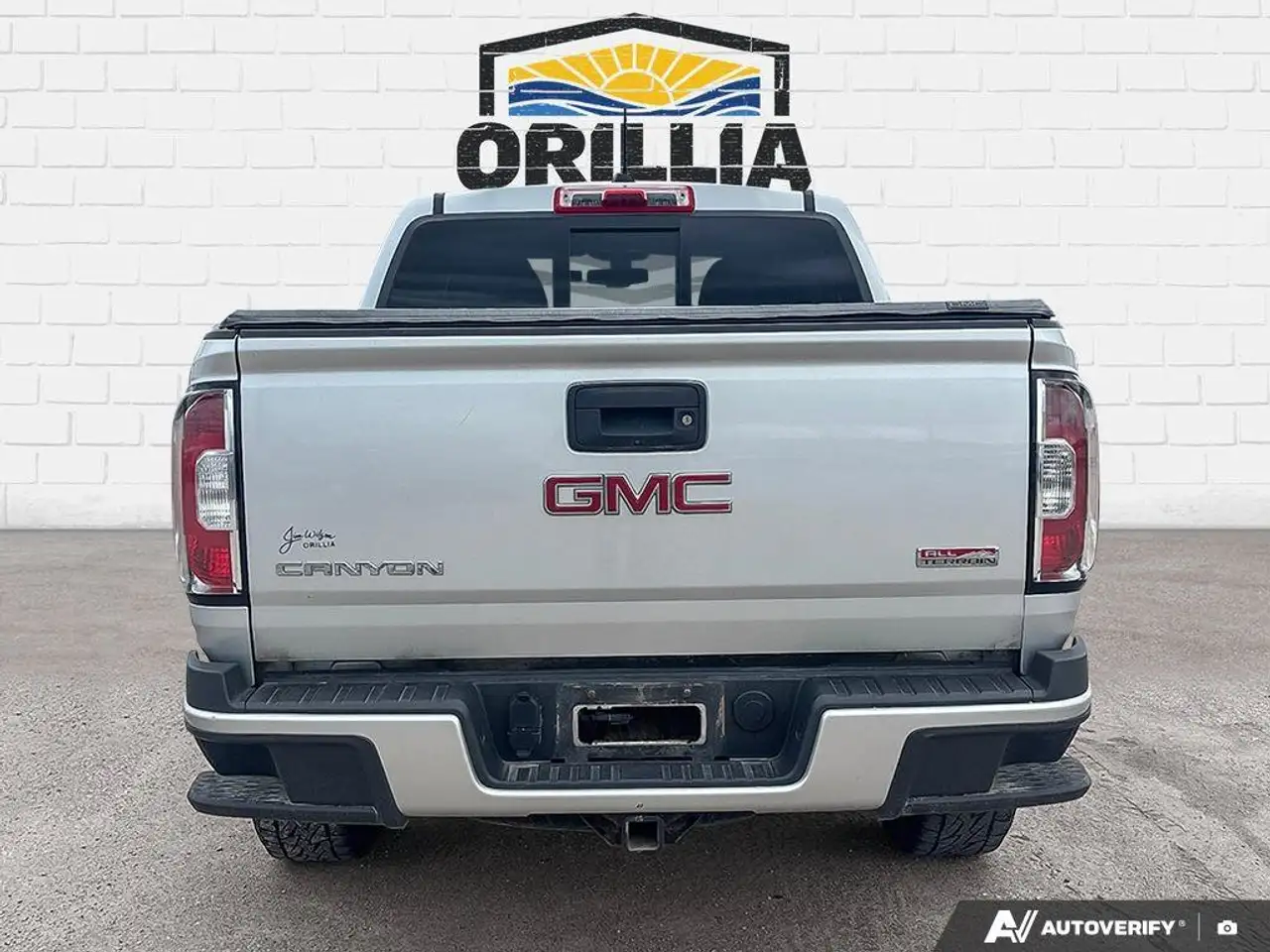 GMC Canyon photo GMC Canyon