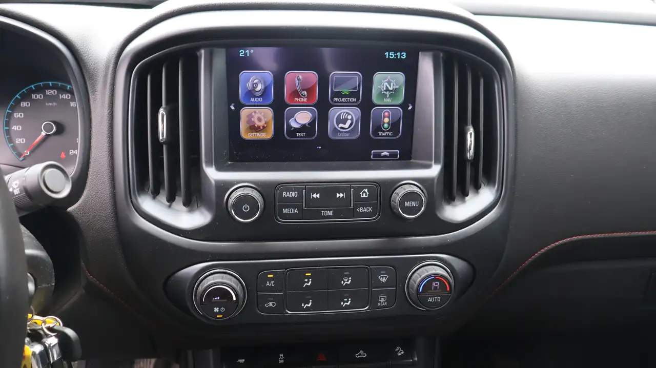 GMC Canyon photo GMC Canyon