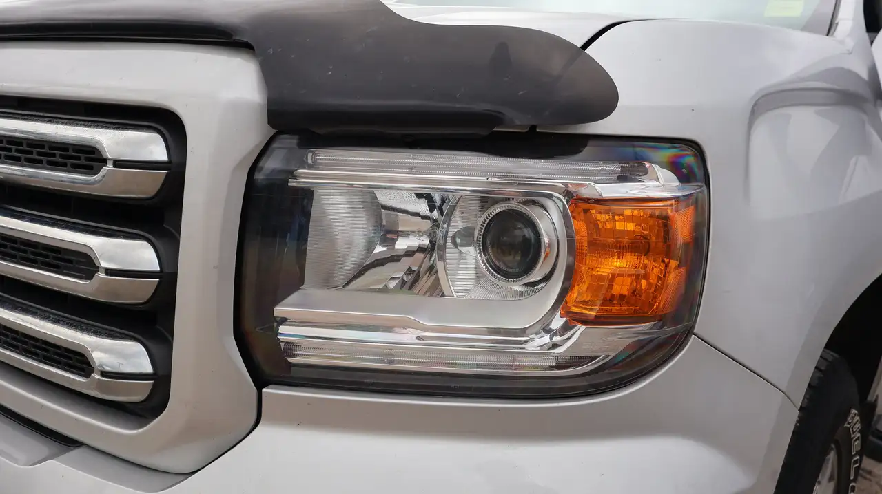 GMC Canyon photo GMC Canyon