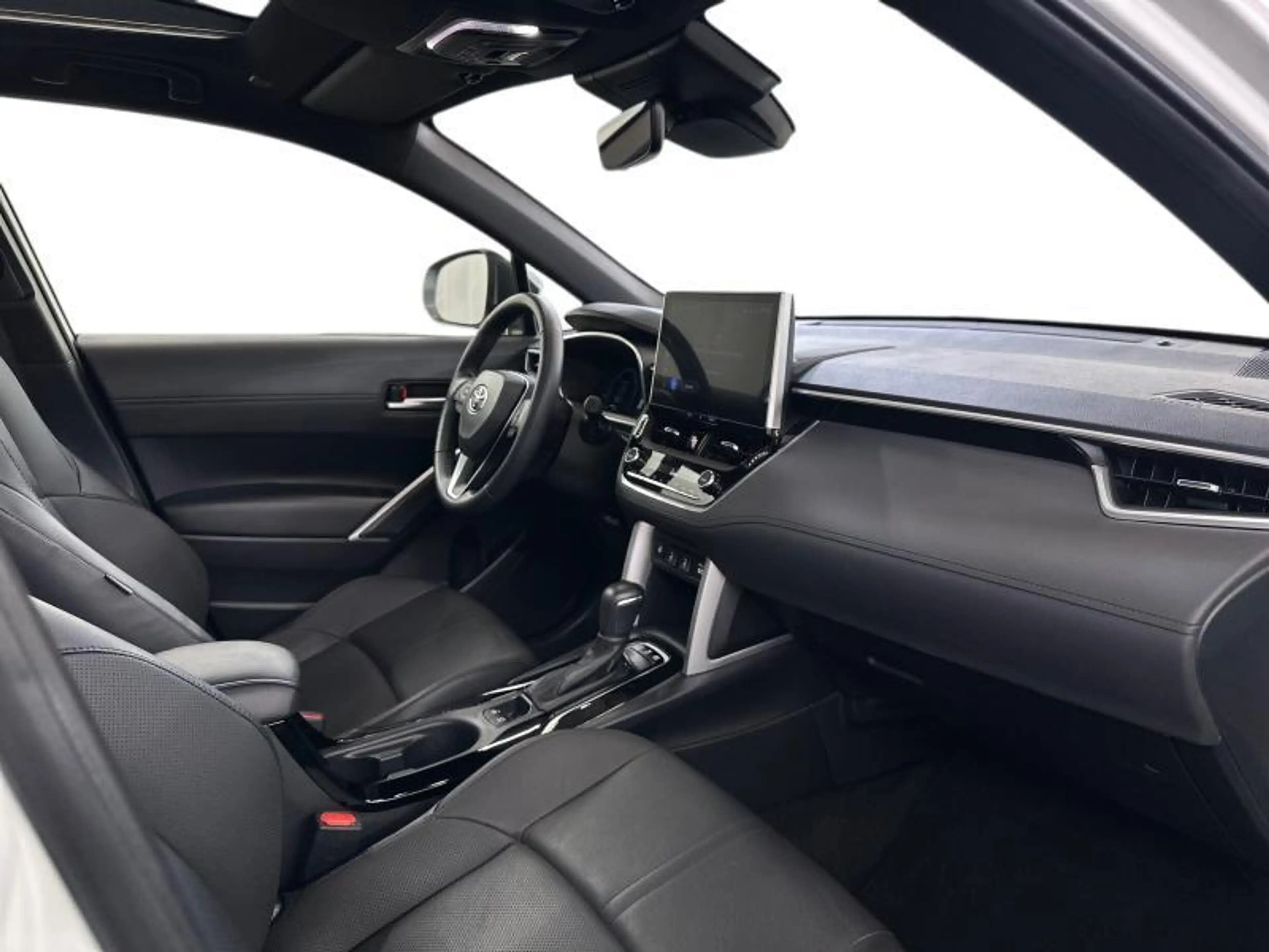 Toyota Corolla Cross Premium — photo 6