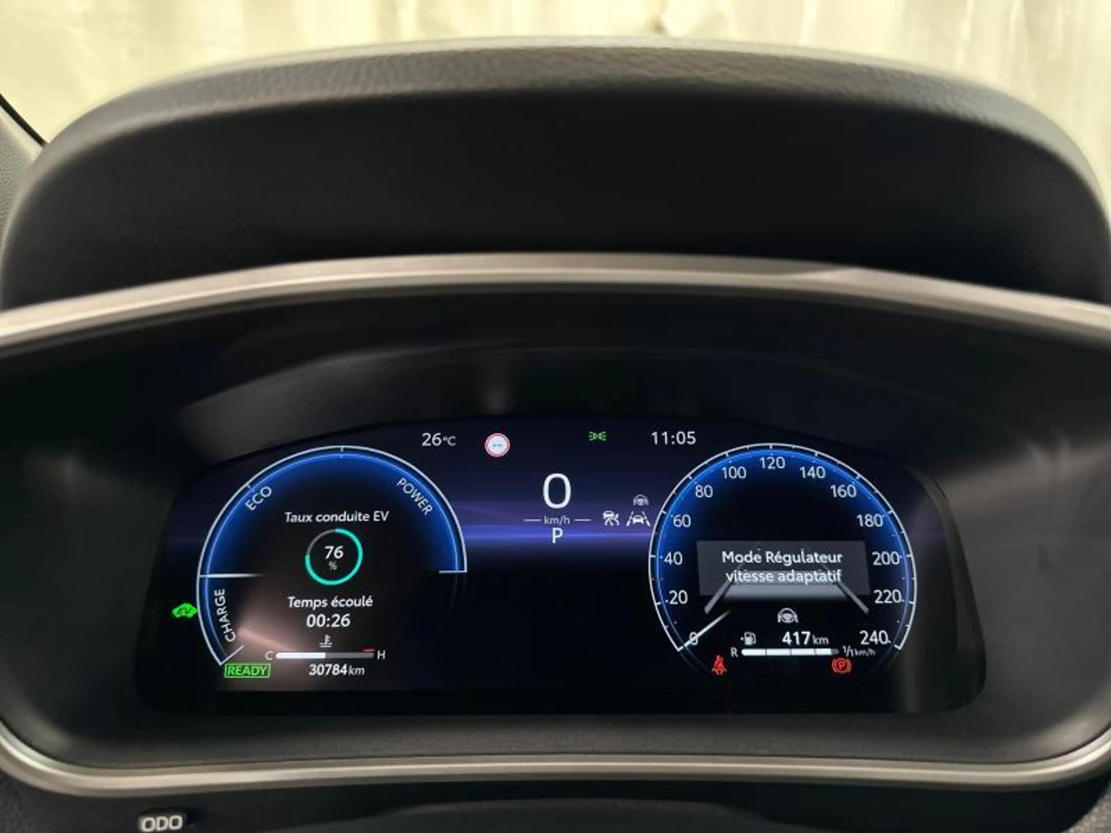 Toyota Corolla Cross Premium — photo 12