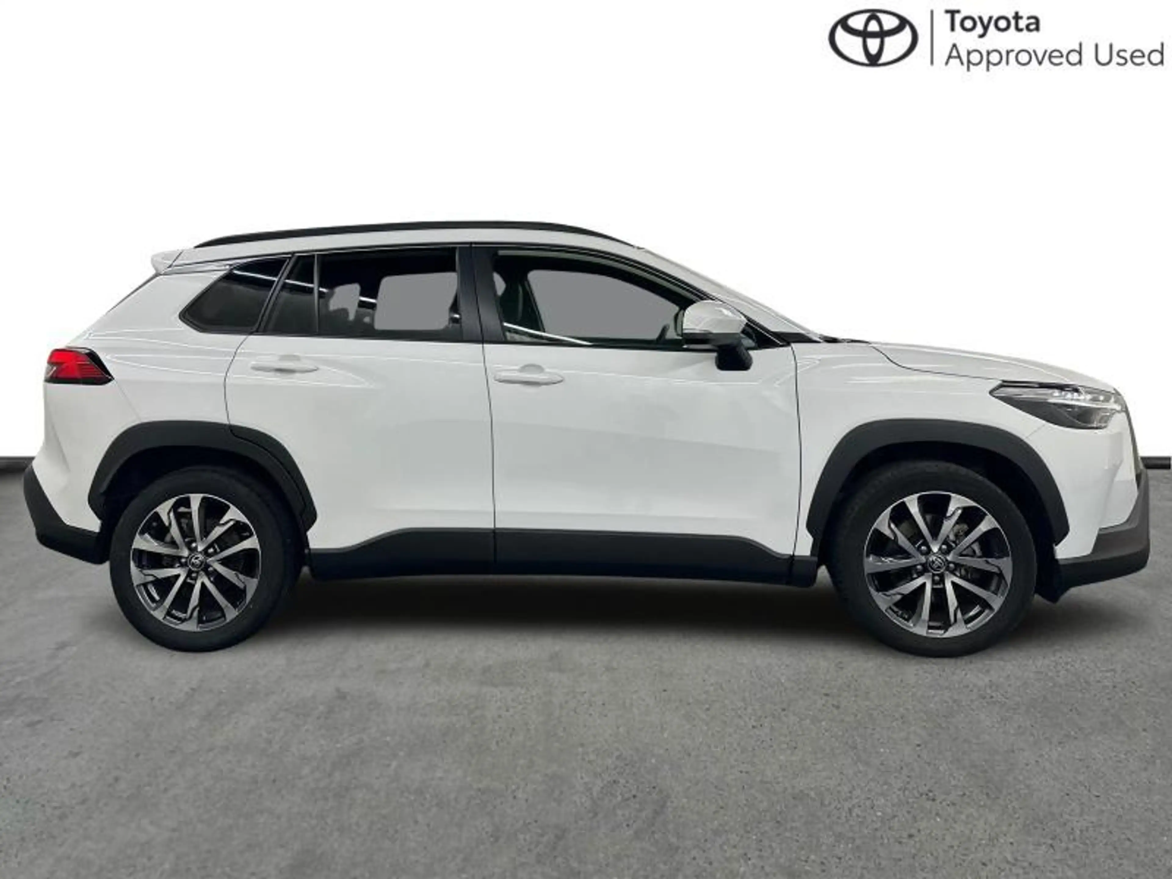 Toyota Corolla Cross Premium — photo 14