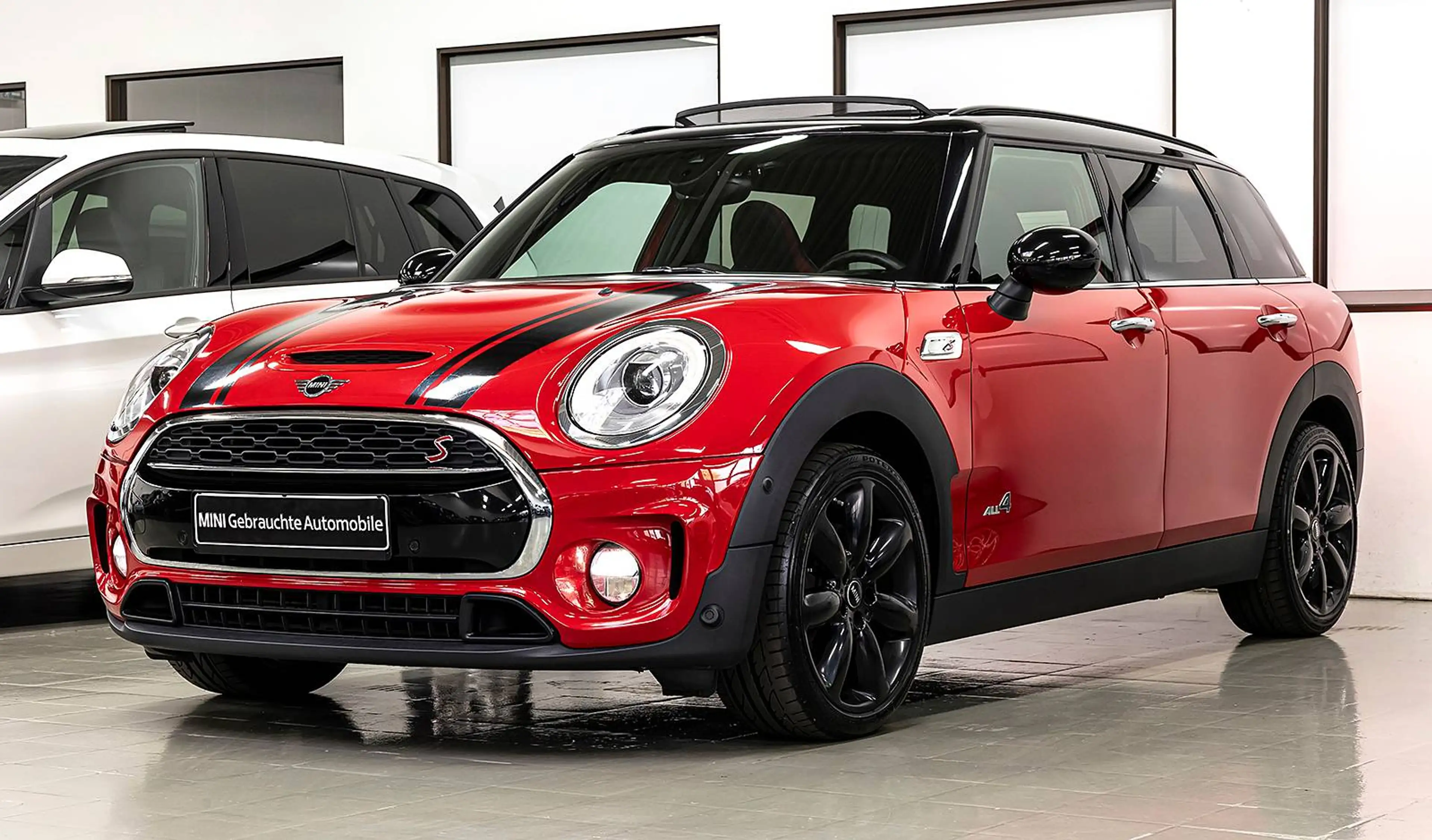 MINI Cooper SD Clubman All4 CHILLI JCW SPORT SAG LED NAV-XL AG TEMP PANO KEY DAB 18"