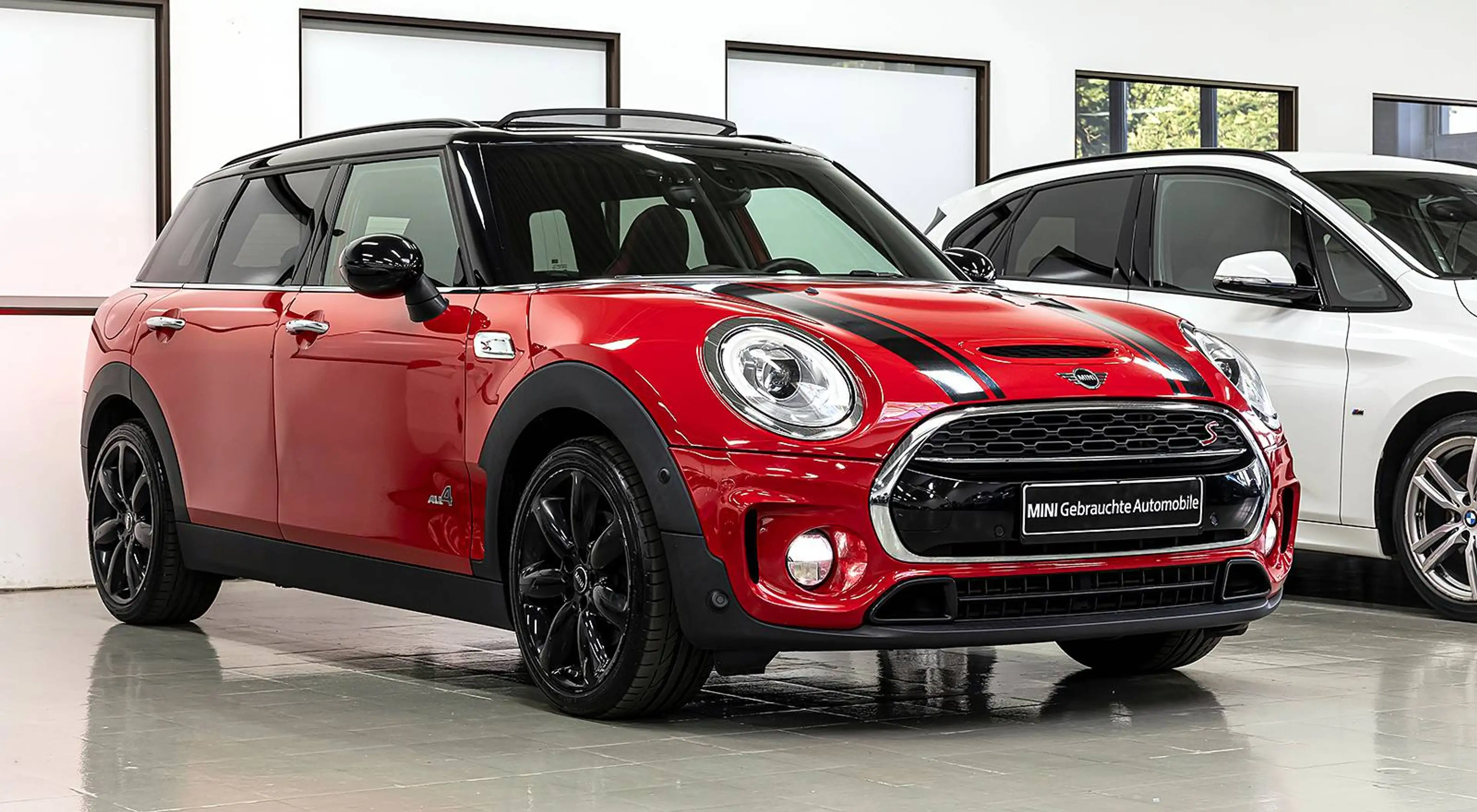 MINI Cooper SD Clubman All4 CHILLI JCW SPORT SAG LED NAV-XL AG TEMP PANO KEY DAB 18" — photo 3