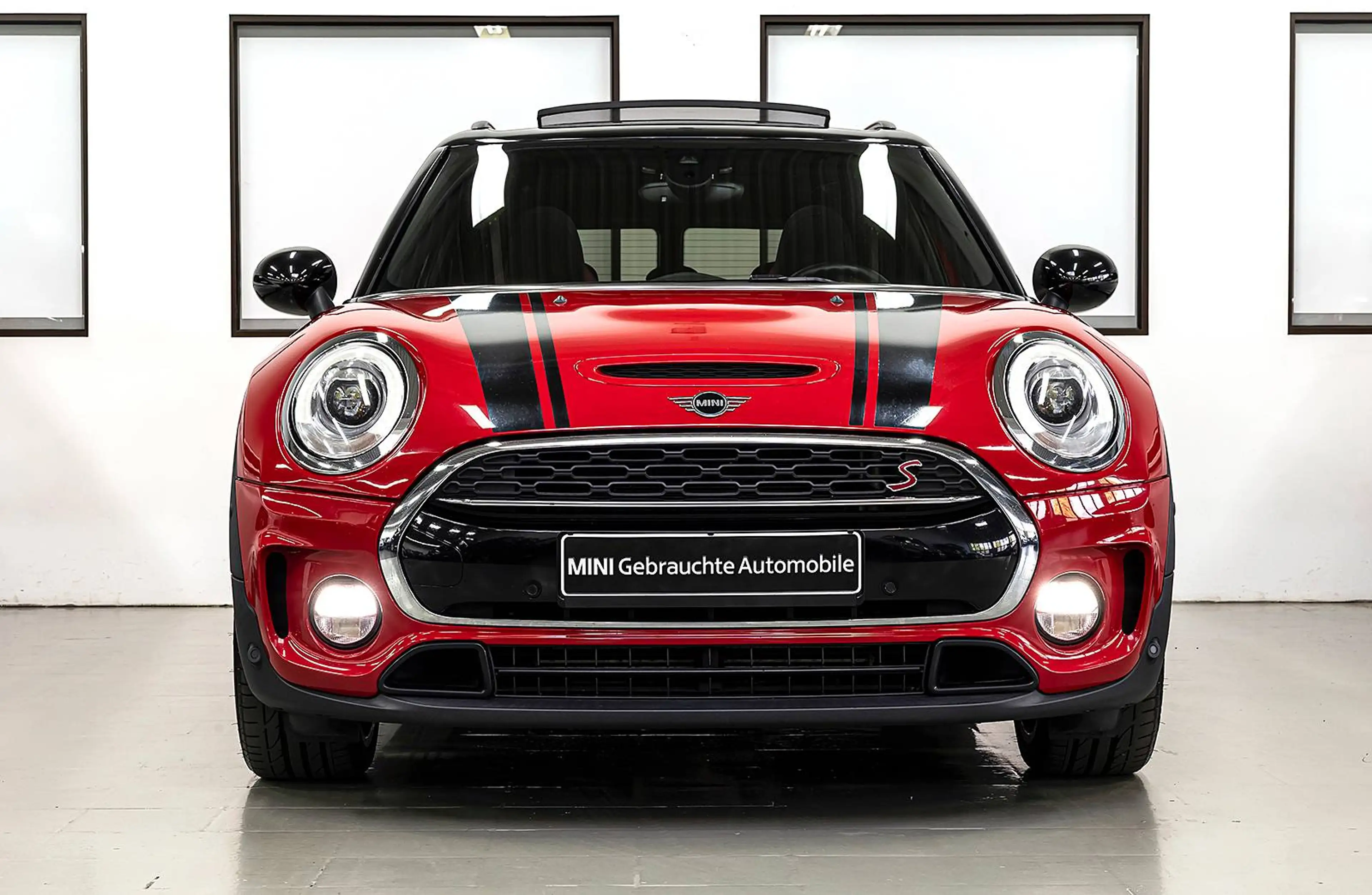 MINI Cooper SD Clubman All4 CHILLI JCW SPORT SAG LED NAV-XL AG TEMP PANO KEY DAB 18" — photo 2