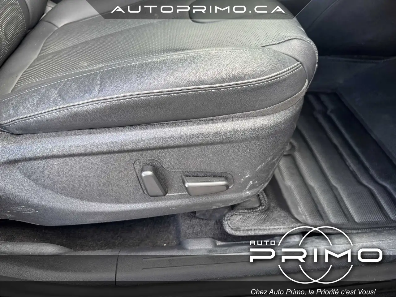 Hyundai SANTA FE photo Hyundai SANTA FE