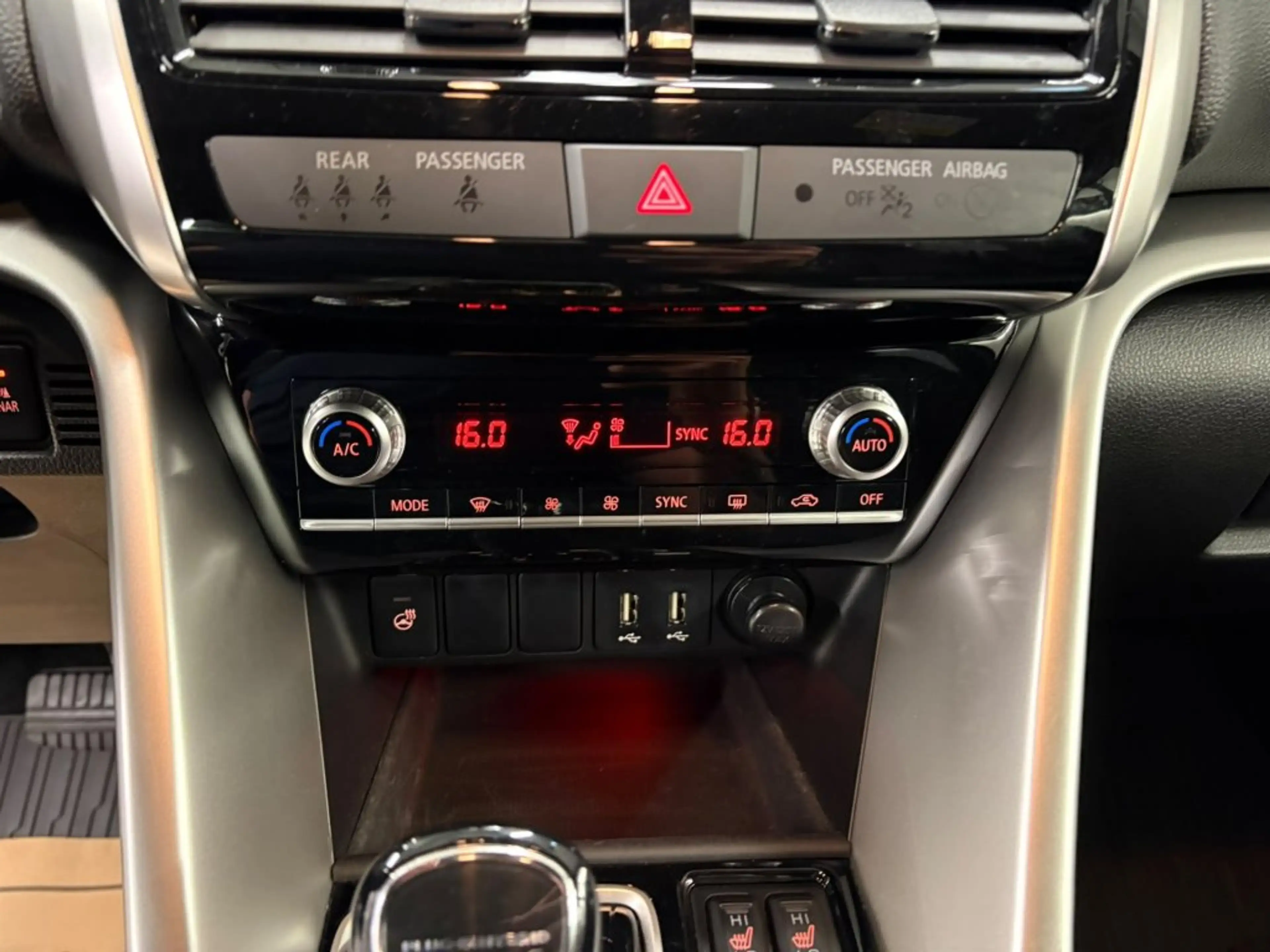 Mitsubishi Eclipse Cross PHEV 2,4 4WD Diamond 220V Leder Schwarz 23 — photo 12