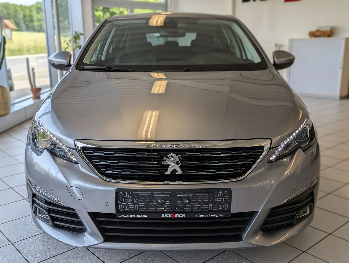 Peugeot 308 1.2 e-THP Allure Full-LED-Paket Kamera Navi+ Grau - 2