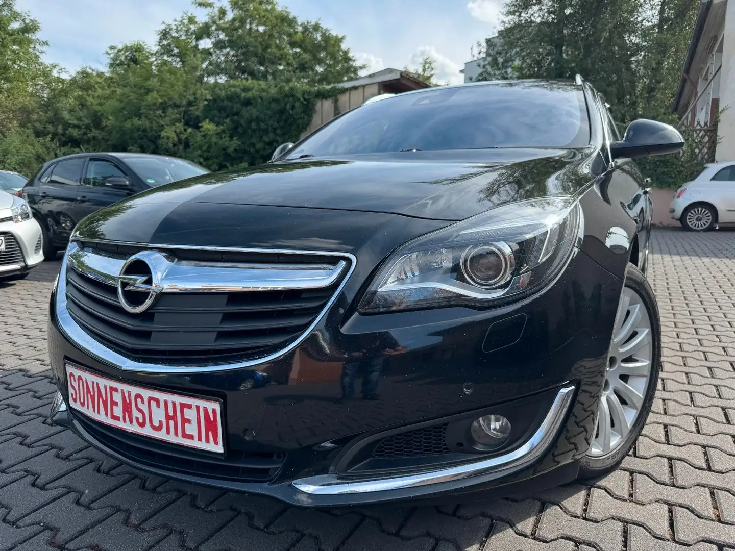 Opel Insignia A Sports Tourer*VOLLAUSSTATTUNG*TÜV*AHK Noir - 1