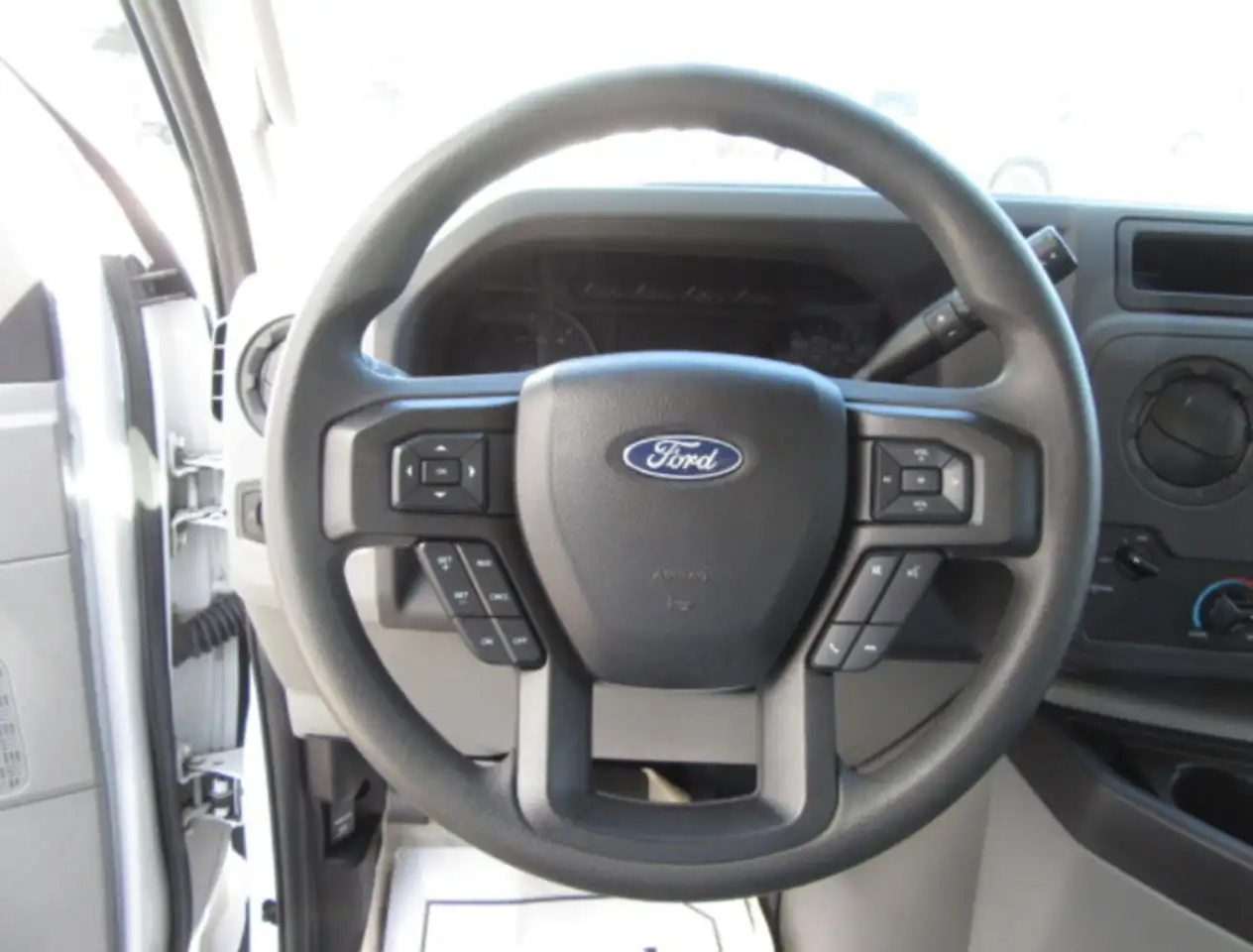 Ford E-450 fotografie Ford E-450