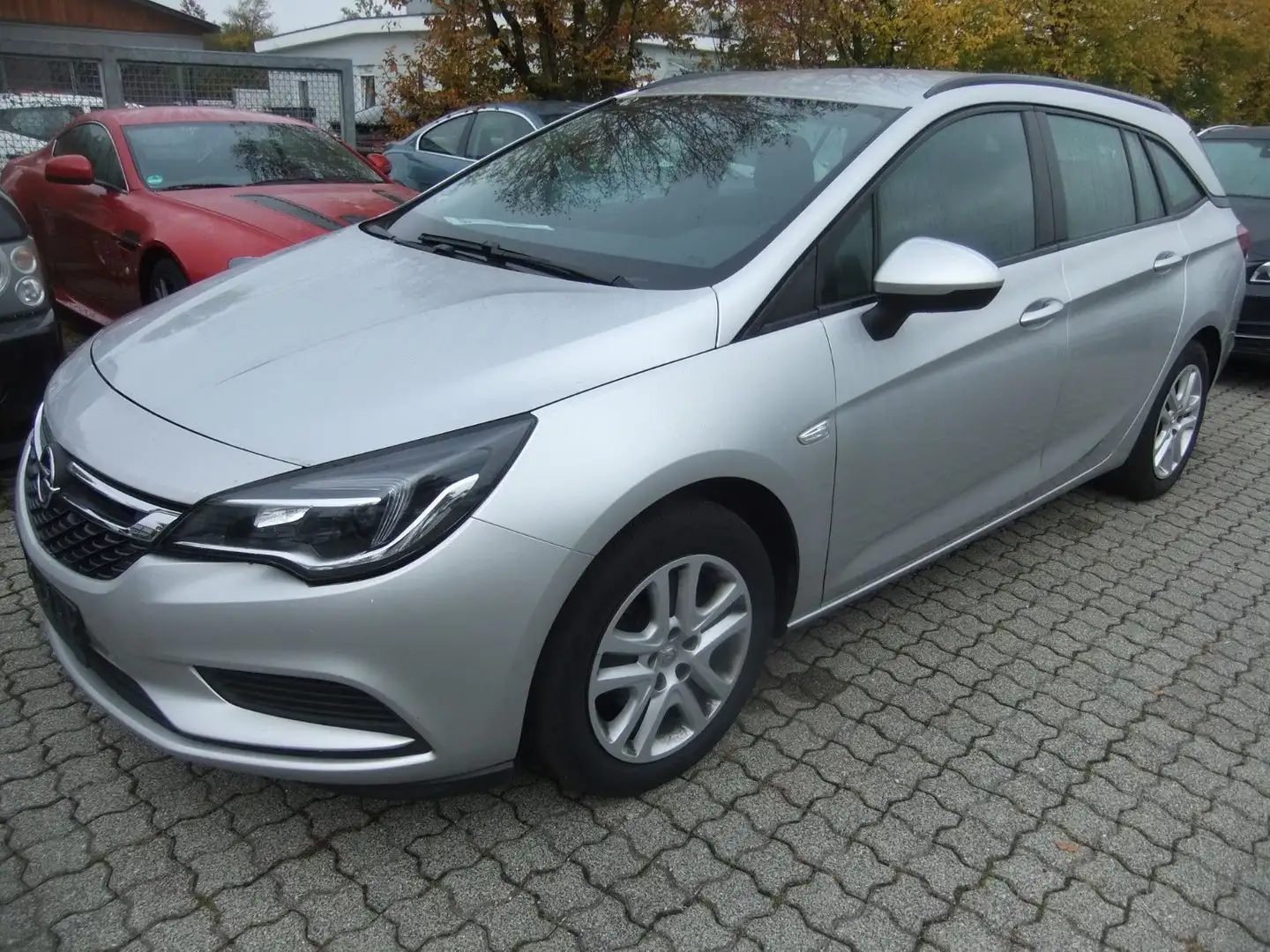 Opel Astra 1.6CDTI Edition Navi Euro 6 1.Hand 8fachRf Argent - 2