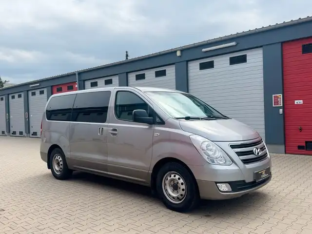 Hyundai H-1 Travel Premium 8 Sitzer GrandStarex Facelift