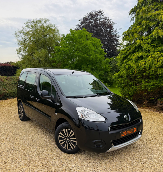 Peugeot Partner Partner Tepee 1.6 HDi 75 CV Multispace 5 PLACES PREMIER PROPRIETAIRE GARANTIE 1 AN AIRCO 117.000 KM !!!! — photo 7
