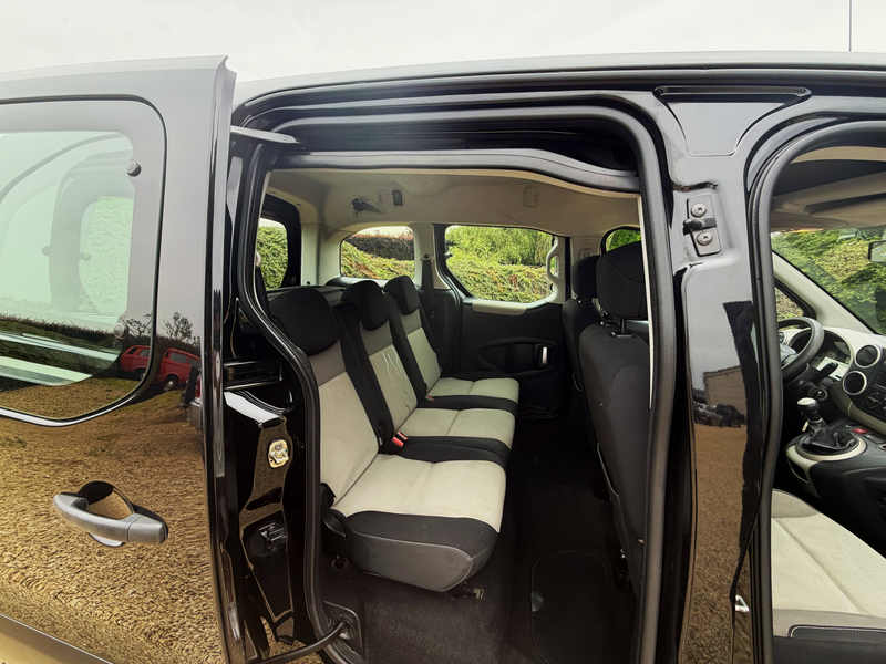 Peugeot Partner Partner Tepee 1.6 HDi 75 CV Multispace 5 PLACES PREMIER PROPRIETAIRE GARANTIE 1 AN AIRCO 117.000 KM !!!! — photo 10