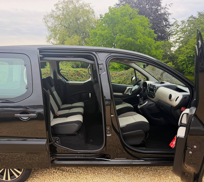 Peugeot Partner Partner Tepee 1.6 HDi 75 CV Multispace 5 PLACES PREMIER PROPRIETAIRE GARANTIE 1 AN AIRCO 117.000 KM !!!! — photo 6