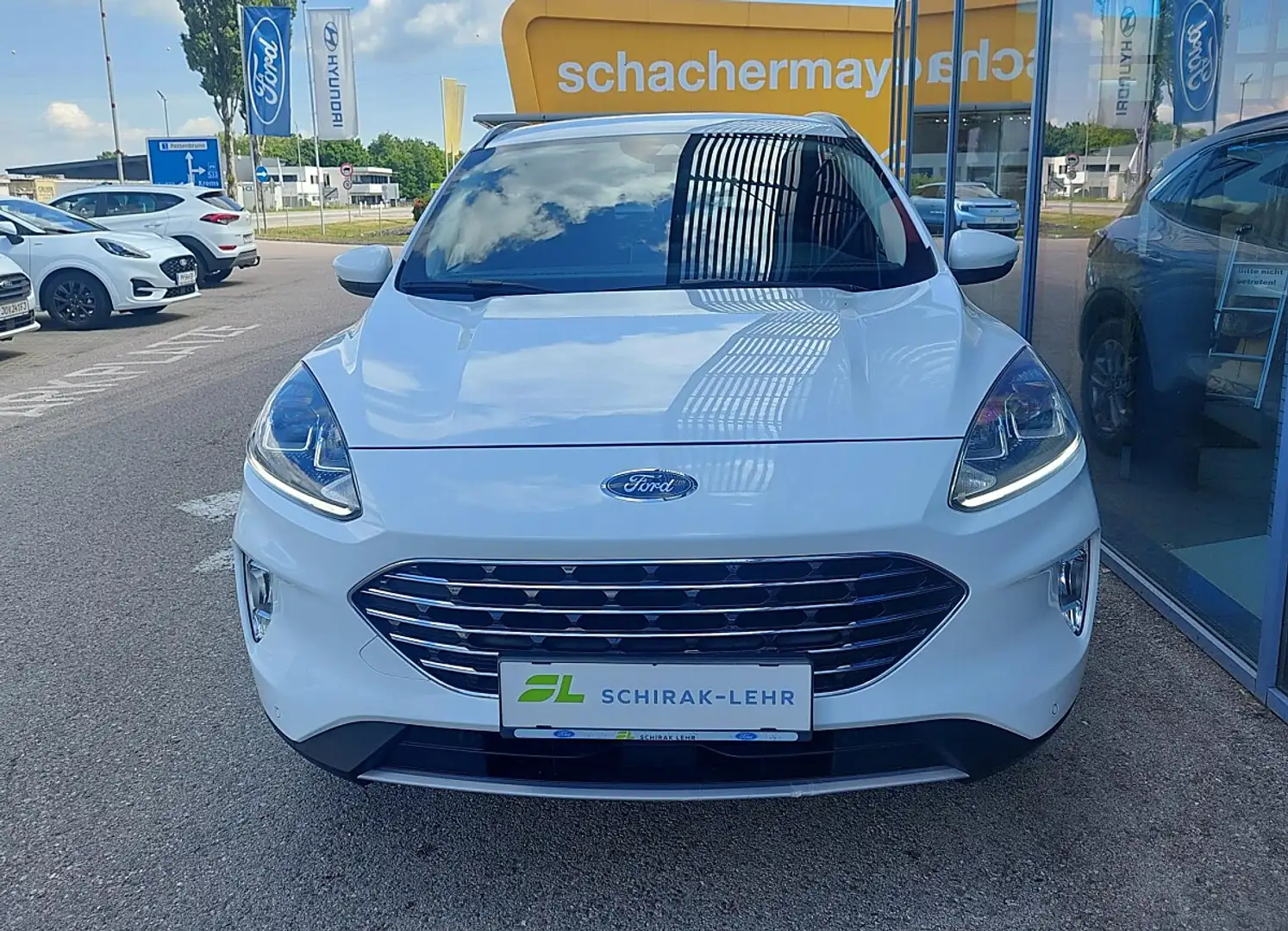 Ford Kuga 2,0 EcoBlue AWD Titanium Aut. Weiß - 2