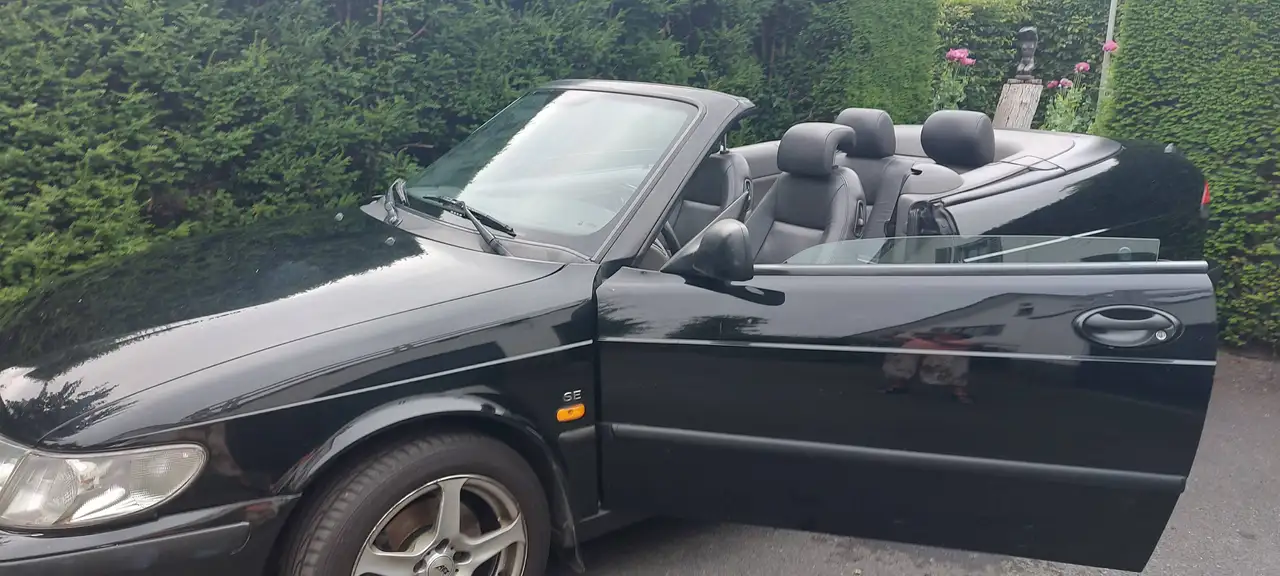 Saab 9-3 2.0i, foto 1