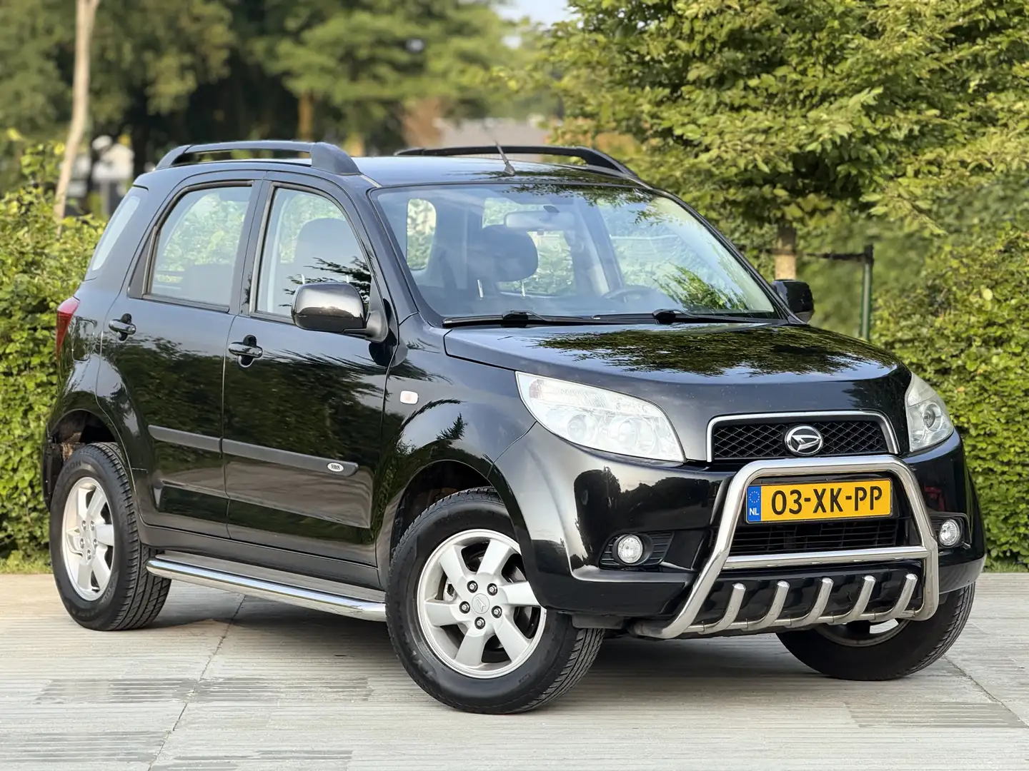 Daihatsu Terios 1.5-16v Expedit. 2WD Negro - 1