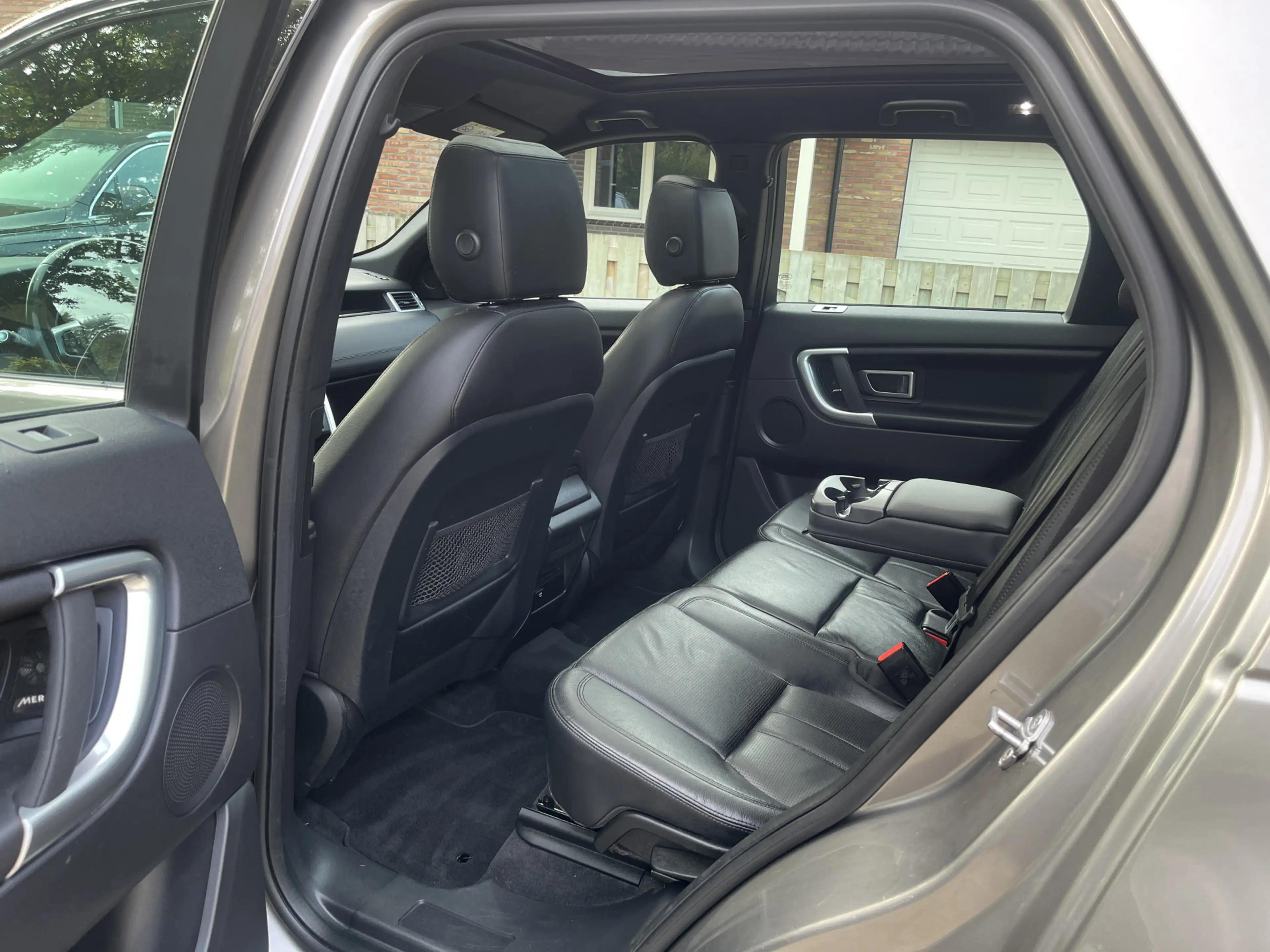 Land Rover Discovery Sport 2.0 TD4 HSE Luxury Panodak Leer — photo 8
