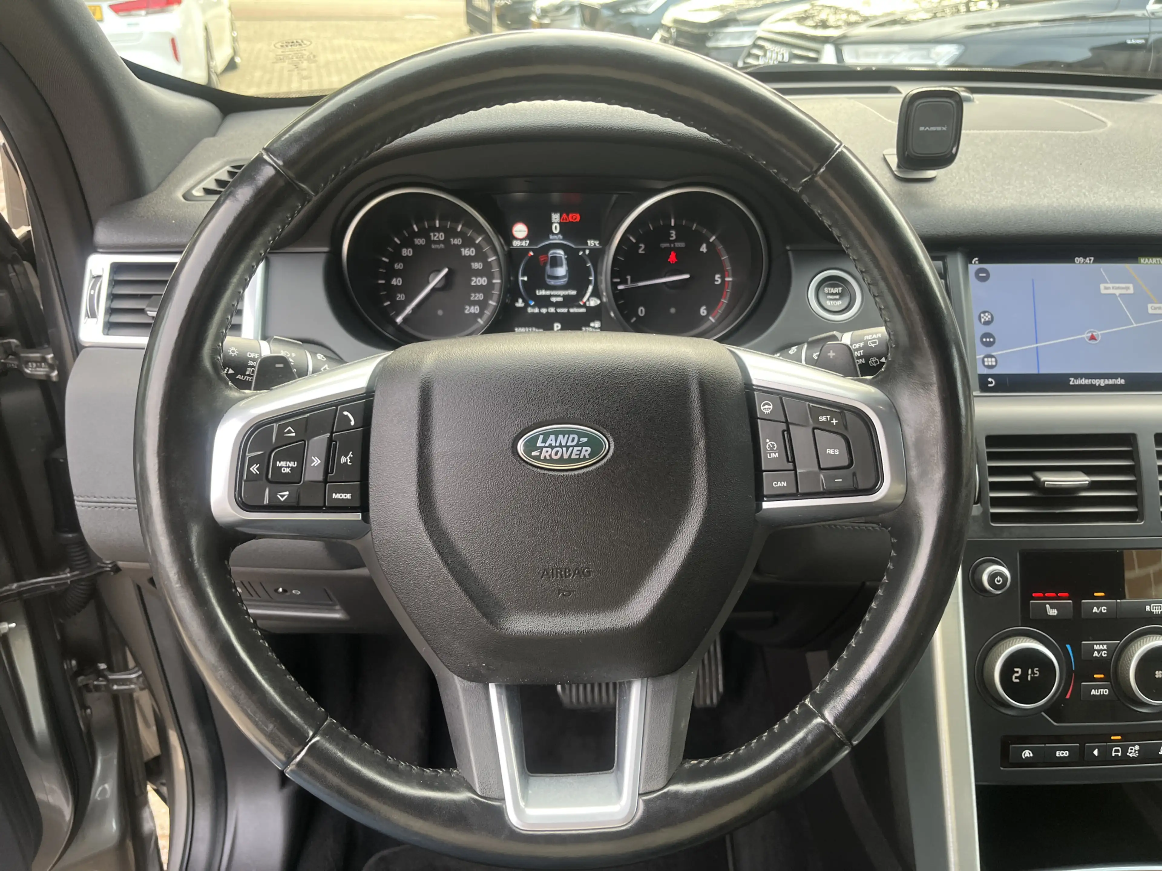 Land Rover Discovery Sport 2.0 TD4 HSE Luxury Panodak Leer — photo 13