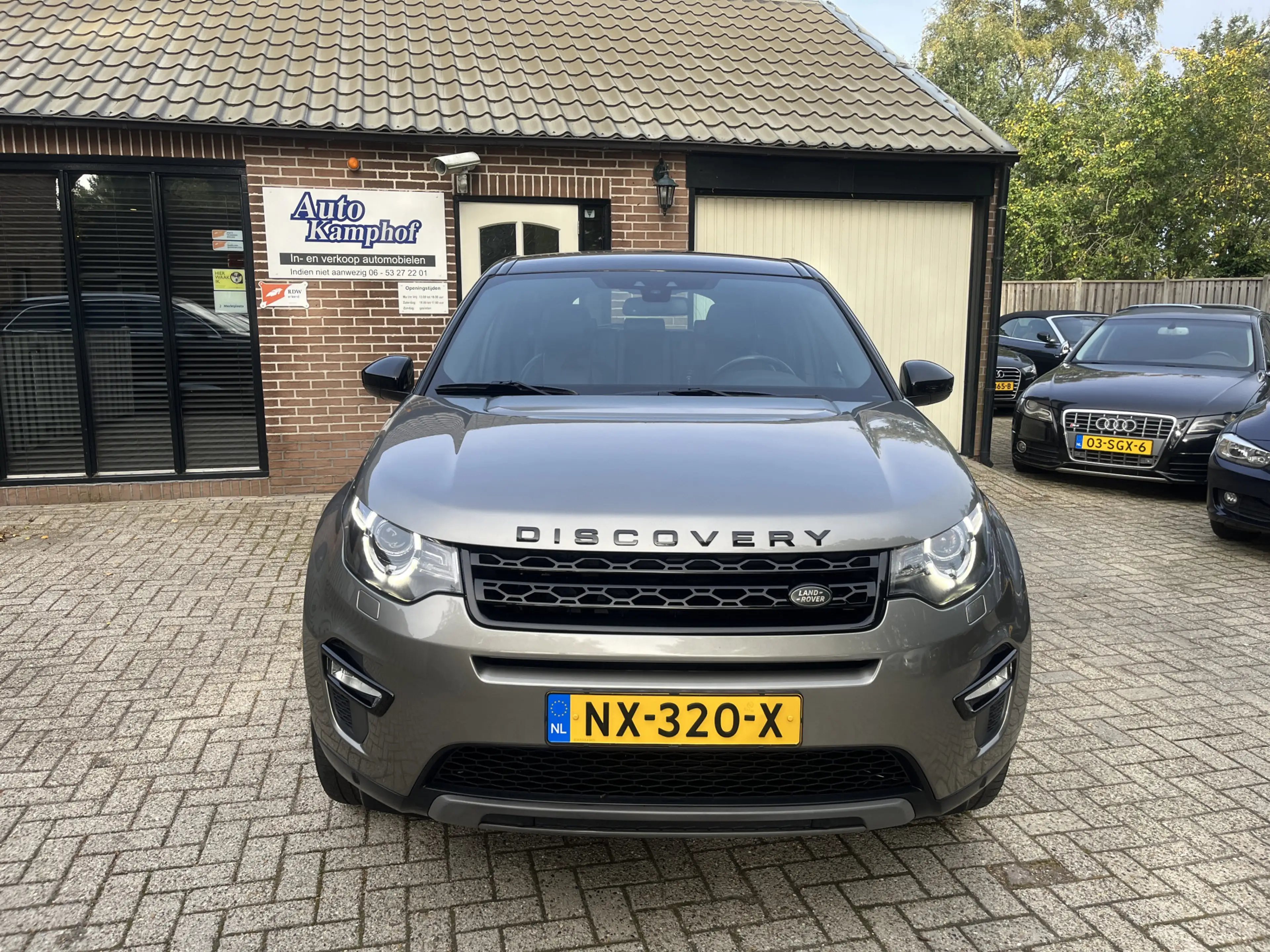 Land Rover Discovery Sport 2.0 TD4 HSE Luxury Panodak Leer — photo 3