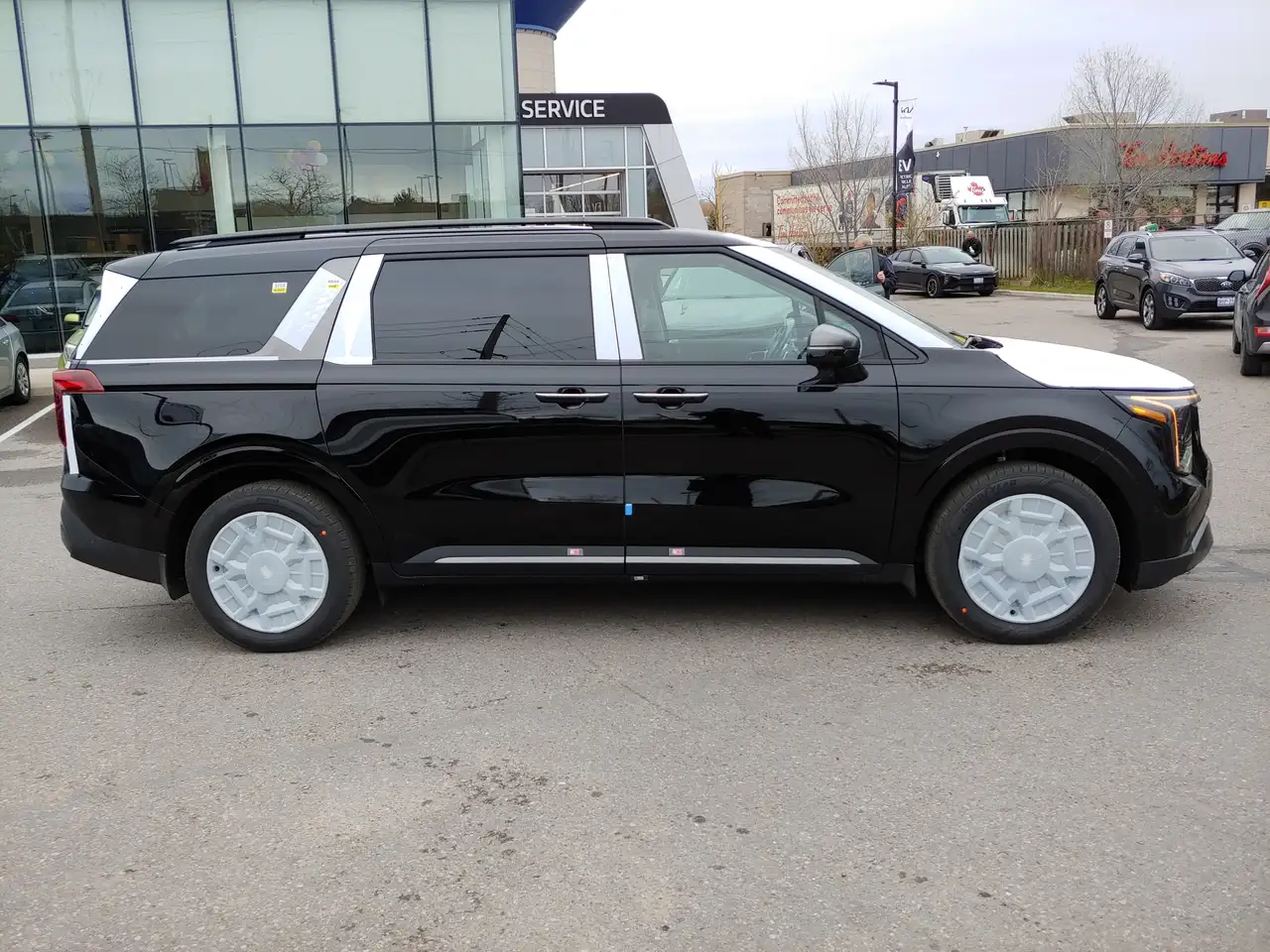 Kia Carnival снимка Kia Carnival