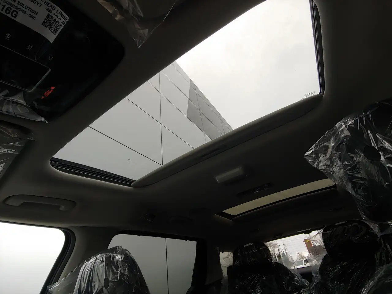 Kia Carnival снимка Kia Carnival