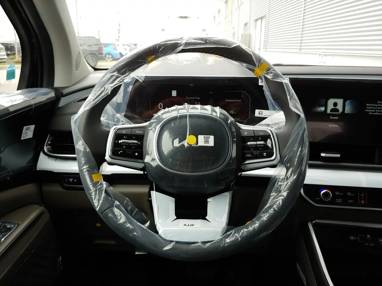Kia Carnival снимка Kia Carnival