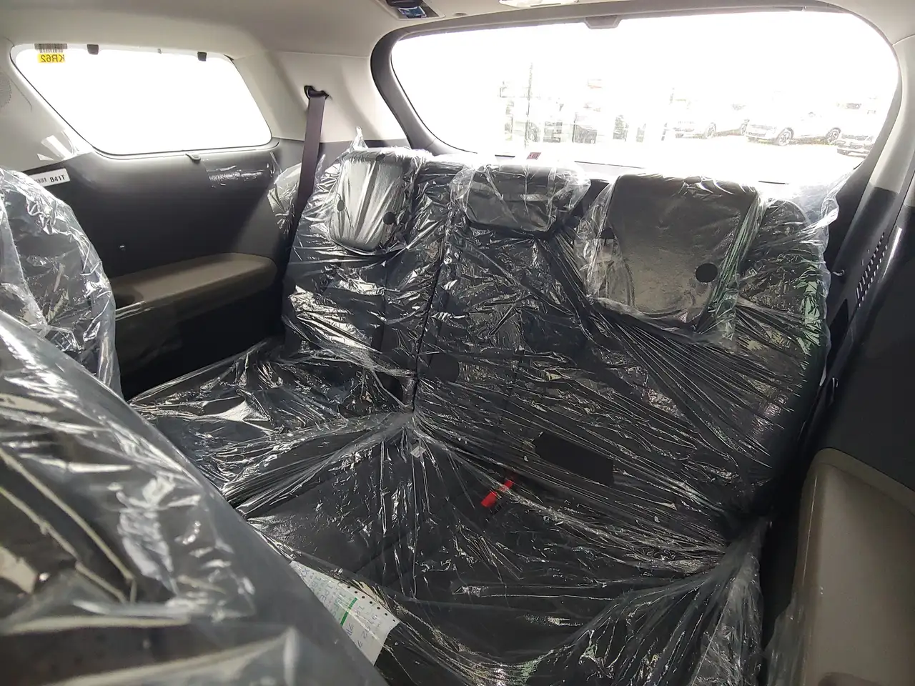 Kia Carnival снимка Kia Carnival