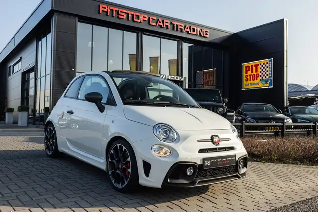 Fiat 500C Abarth 1.4 T-Jet Competizione 180 PK, PDC, Navi