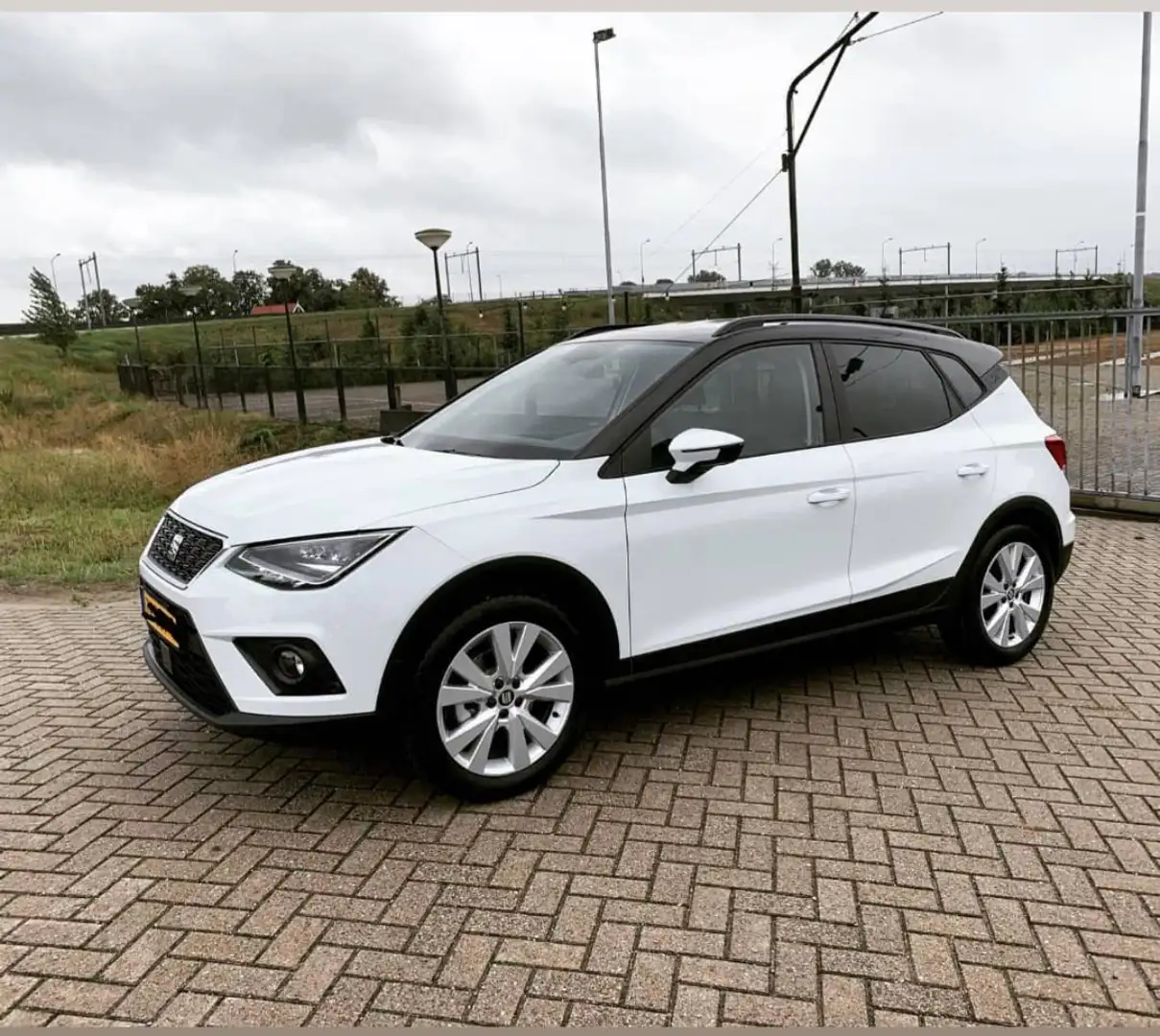 SEAT Arona 1.0 TSI Style B. Int Biały - 1