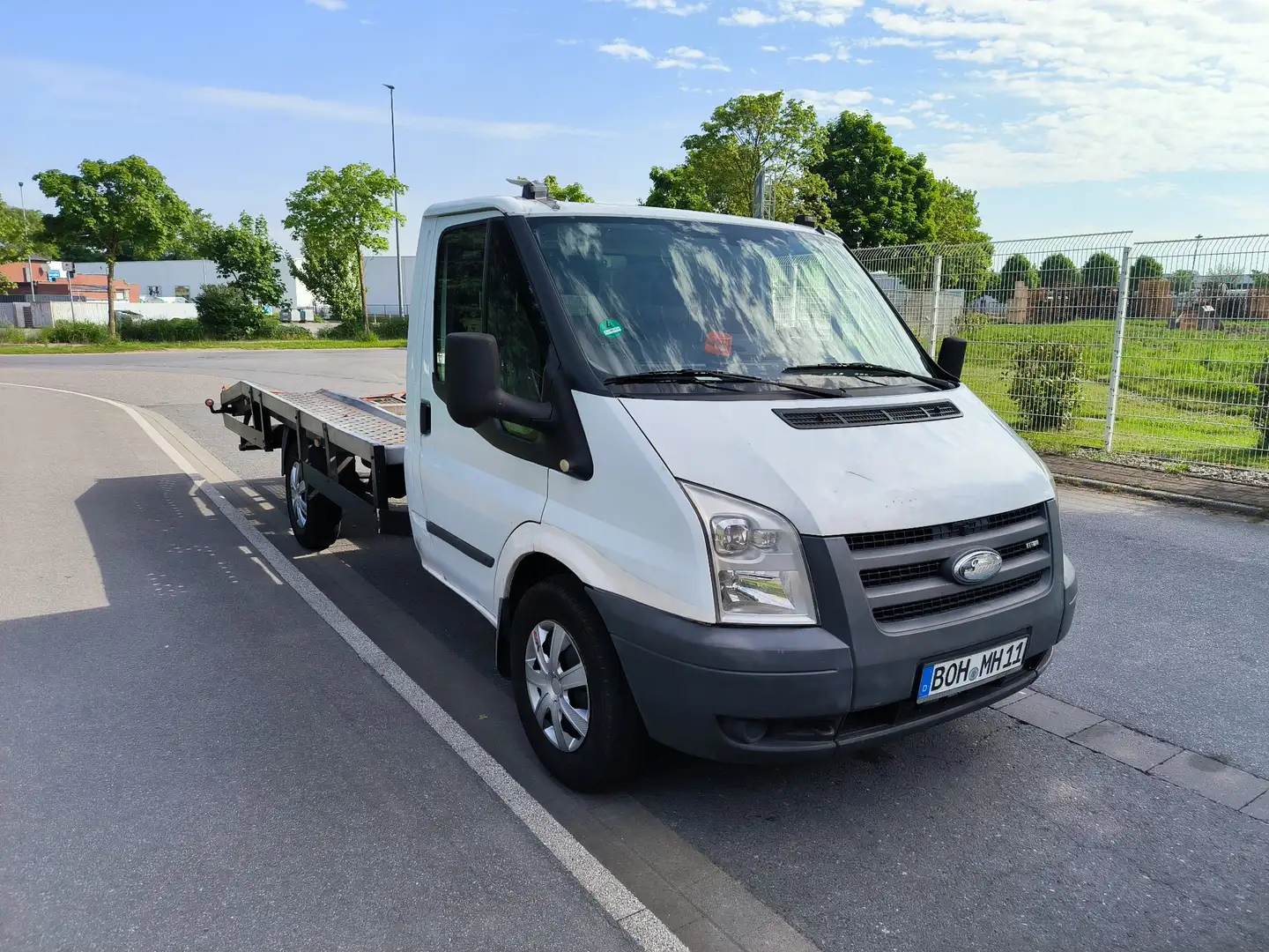 Ford Transit Connect Ford Transit 2.4 Liter Abschleppwagen, Autotranspo Weiß - 1