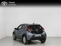 Toyota Aygo Play Gris - thumbnail 2