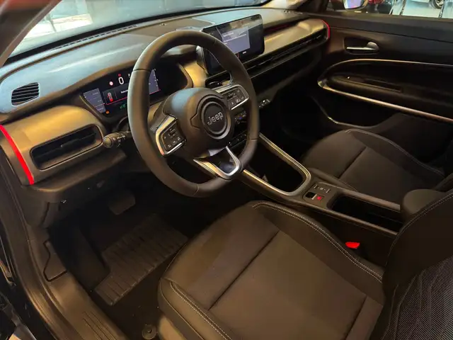 Jeep Avenger view 10