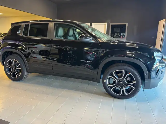 Jeep Avenger view 6
