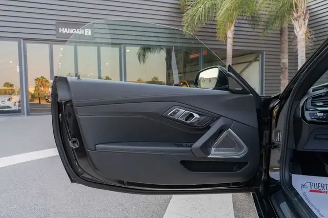 BMW Z4 view 12