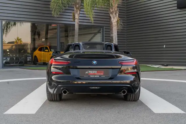 BMW Z4 view 7