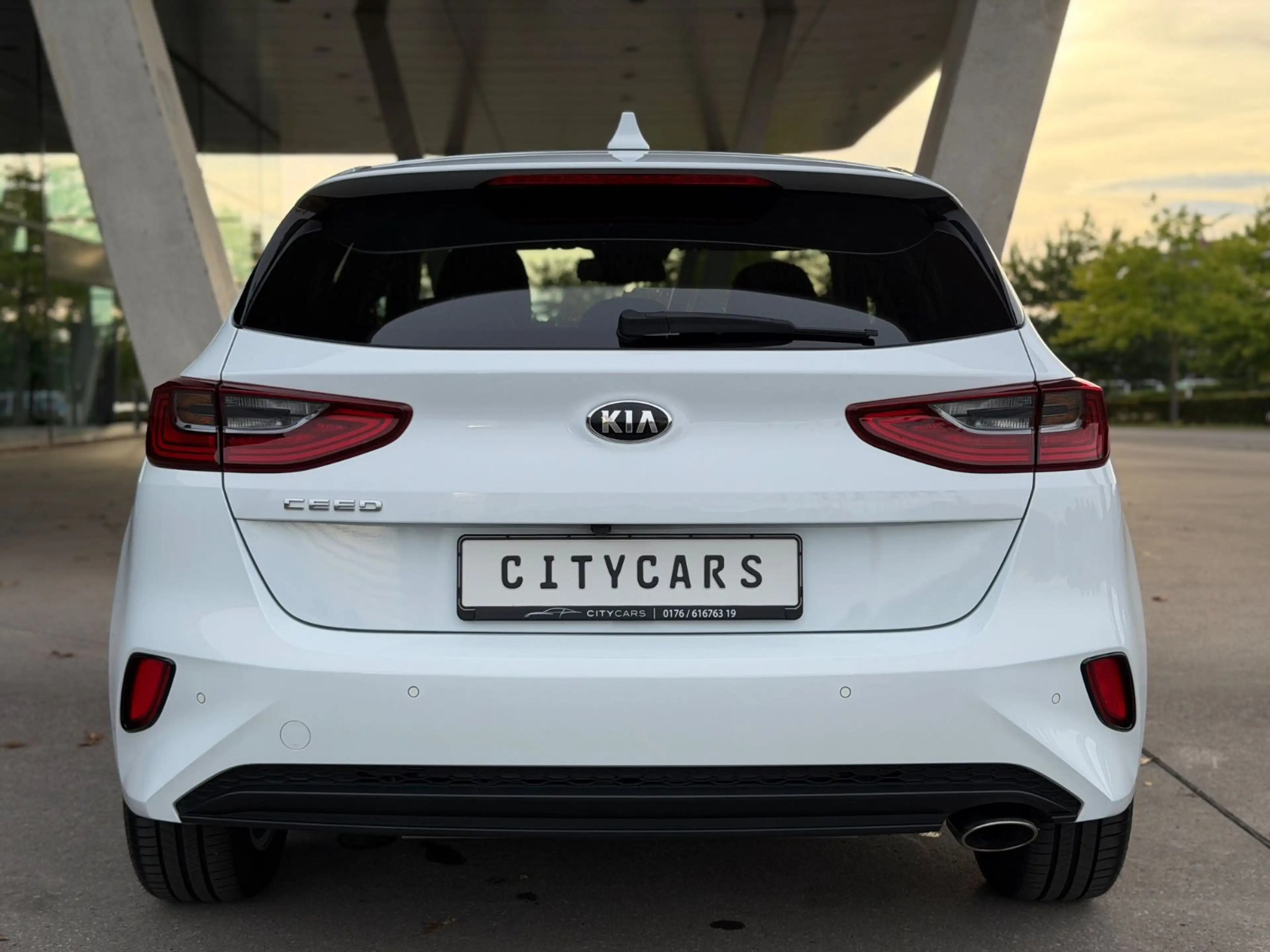 Kia Ceed / cee'd 1.4 T-GDI Vision | CARPLAY | NAVI — photo 6