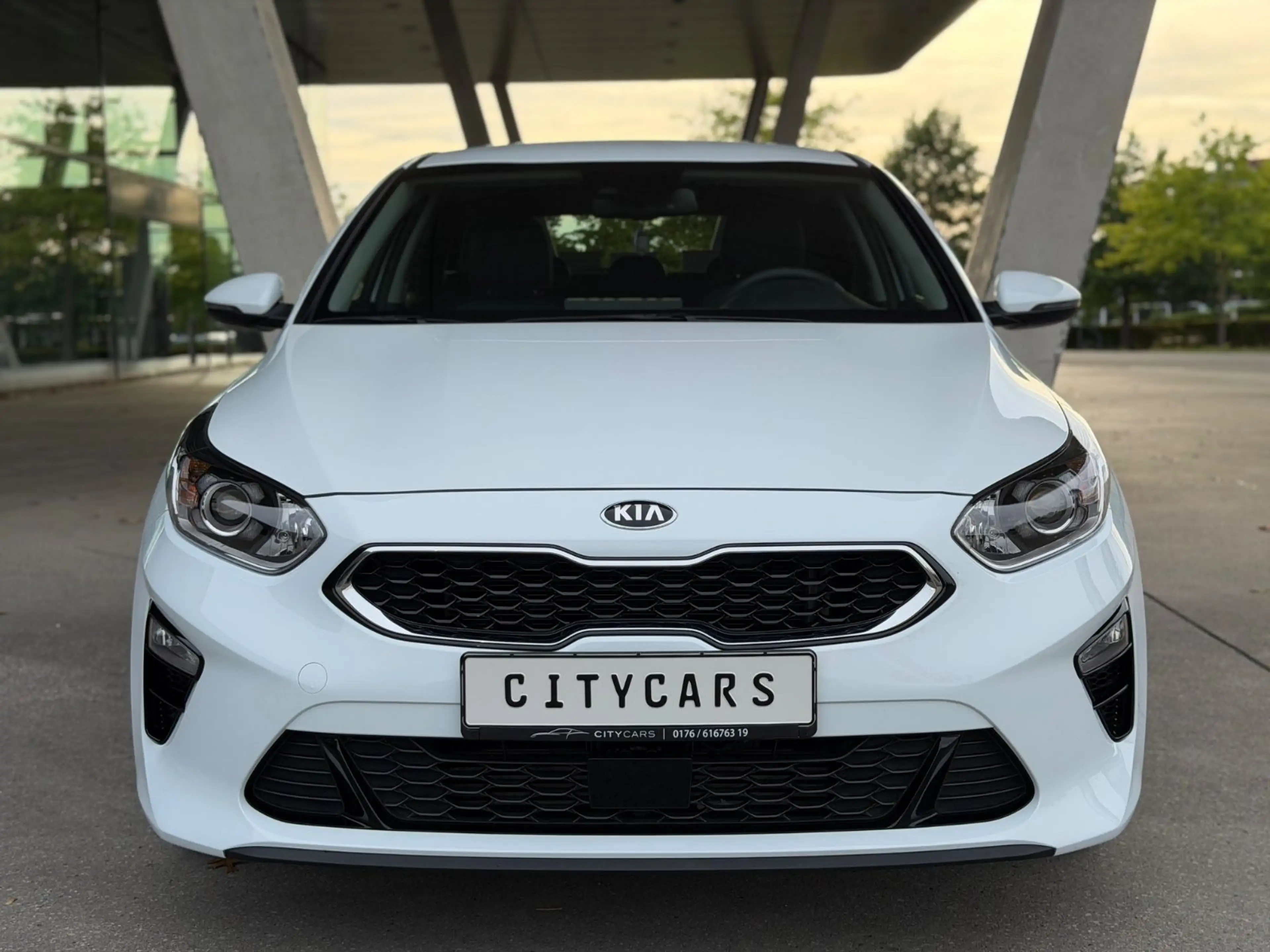 Kia Ceed / cee'd 1.4 T-GDI Vision | CARPLAY | NAVI — photo 2