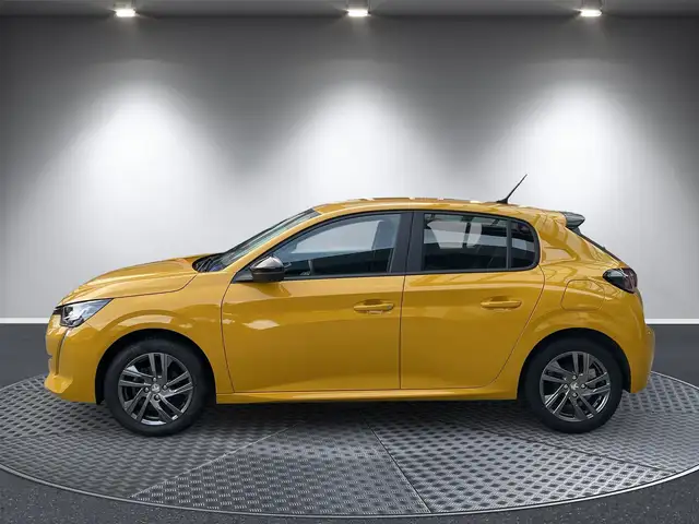 Peugeot 208 view 2