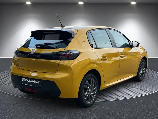 Peugeot 208 view 5
