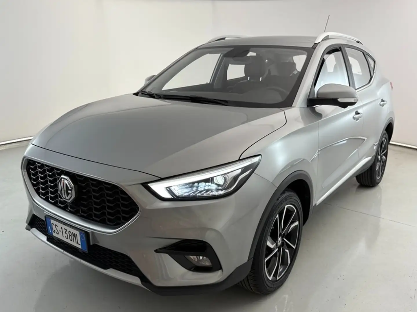 MG ZS 1.5 VTi-Tech Luxury Серебристый - 1