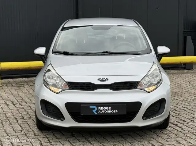 Kia Rio view 5