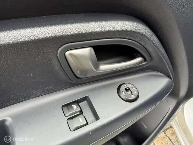 Kia Rio view 17