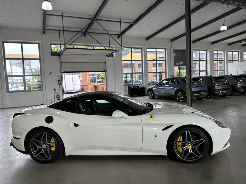 Ferrari California 3.9 V8 — photo 9